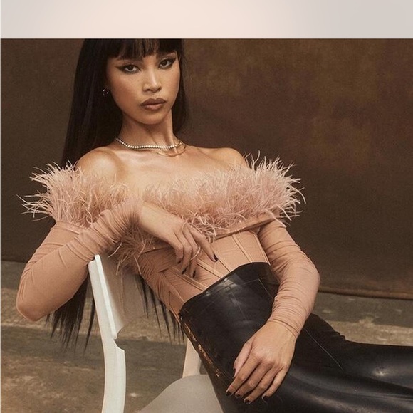 House of CB Blush Feather Corset Bodysuit XS | Off Shoulder Party Look - Picture 2 of 8